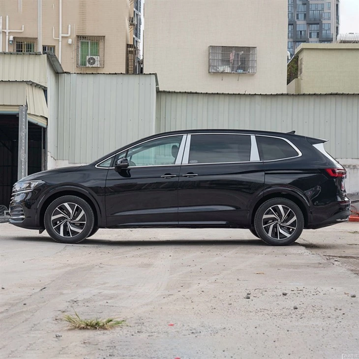 Volkswagen Viloran Gasoline  MPV 