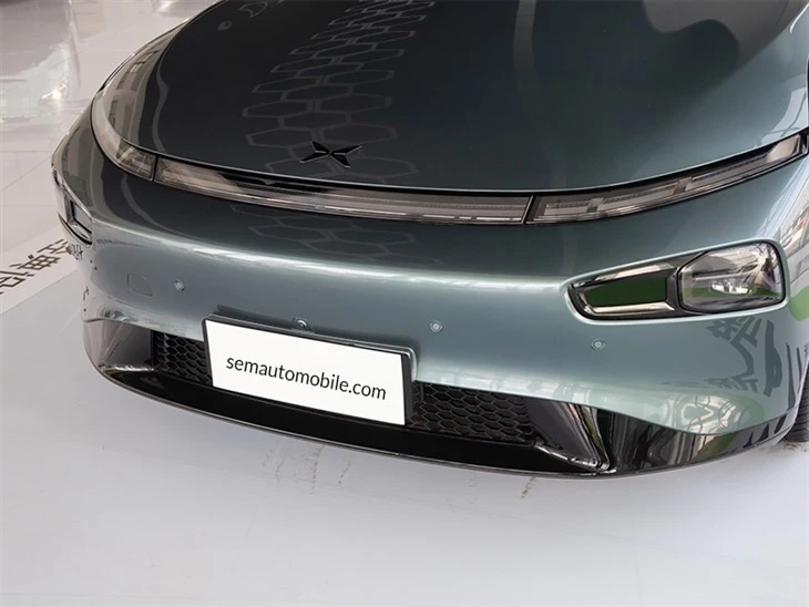 XPENG P7i 610km Peng Wing New Energy Car 